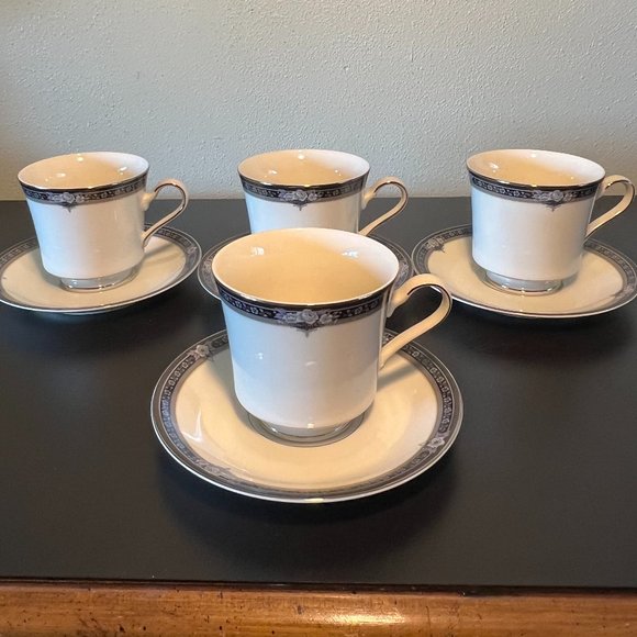 Set of 4 Mikasa GOTHIC ROSE Footed Cups & Saucers in Grande Ivory L285 ~ Japan - Picture 2 of 13